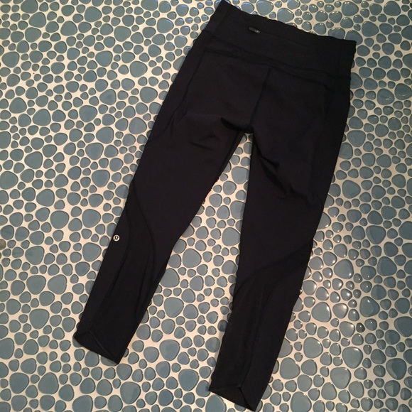 Lululemon Pace Perfect 7/8 Tight Midnight Navy 8 - Picture 8 of 8